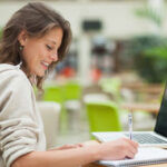 Бесплатный курс по выбору профессии можно пройти в Skillbox